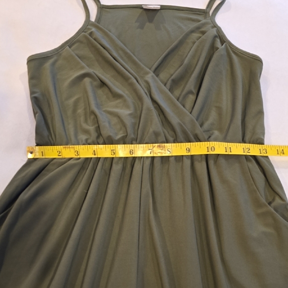 Kaileigh Dark Green Sleeveless Jumpsuit - Picture 5 of 8